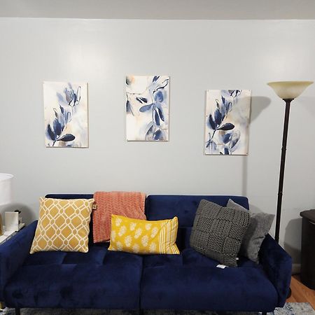 Entire 2-Bed Private Apt - Ewr/Nyc/Outlet Mall Newark Værelse billede